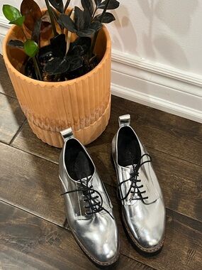 Kurt Geiger Silver Lace Up Oxford Shoes